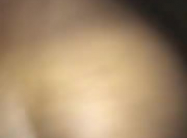 एबोनी फूहड़ अपने बड़े लिंग को चूसते हुए वेब कैम पर नच और क्रीमपेड हो रहा है
