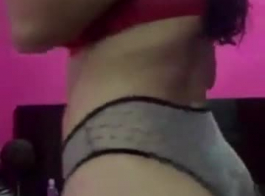 औरत की बुर से में लिंग डालते हुए नंगा वीडियो चलने वाला
