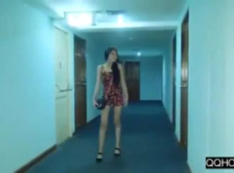 नंगी स्त्री चुदाई का वीडियो चला दे