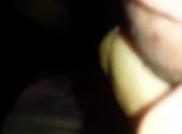 लस्टी ओरिएंटल महिला ने कैमरे के सामने अपनी चूत को स्ट्रिप्ट किया।